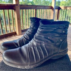 Rockport Cobb Hill Ankle Bootie, Size 10